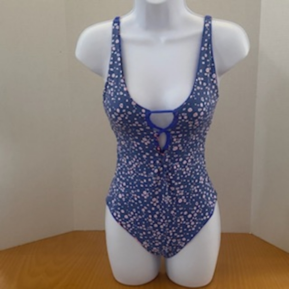 NEW Maaji Upper East Side Reversible Swimsuit - Picture 4 of 9